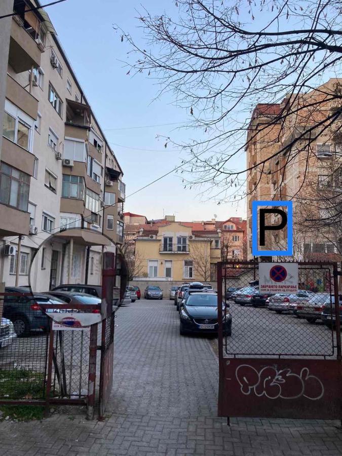 Blue Sky Apartment Skopje Exterior photo